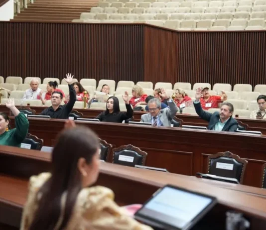 Dan lectura a cuatro nuevas iniciativas en Congreso del Estado este jueves
