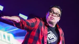Franco Escamilla desata polémica por decir que “la función de los pobres es asustar a la clase media”; lo tachan de clasista